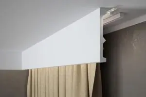 Maskownica karnisza 300 cm